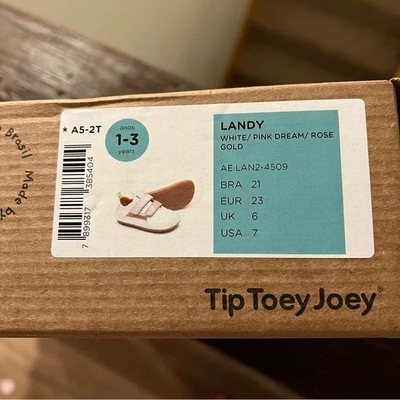 NWT Tip Toey Joey Girl's Landy Sneakers
White / Pink Dream / Rose Gold EU 23 - Picture 5 of 7